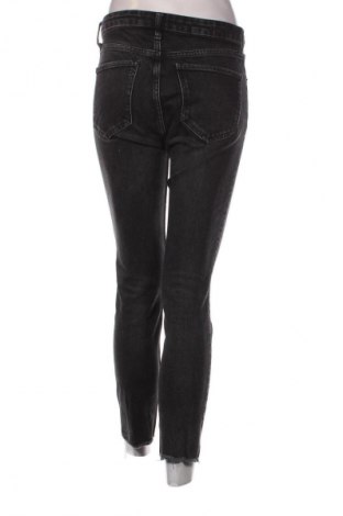 Blugi de femei Zara, Mărime M, Culoare Gri, Preț 72,99 Lei