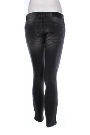 Blugi de femei Zara, Mărime L, Culoare Negru, Preț 71,00 Lei
