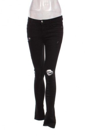 Dámske džínsy  Zara Trafaluc, Veľkosť S, Farba Čierna, Cena  13,81 €