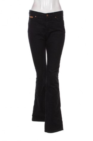 Dámské manšestráky  Wrangler, Velikost M, Barva Černá, Cena  861,00 Kč