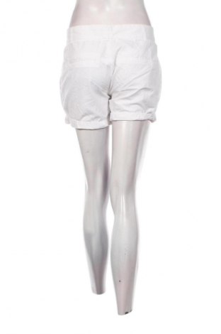 Damen Shorts Amisu, Größe M, Farbe Weiß, Preis € 14,99