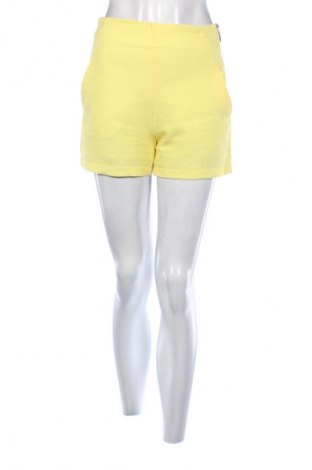 Damen Shorts Bebe Plus, Größe S, Farbe Gelb, Preis 9,72 €