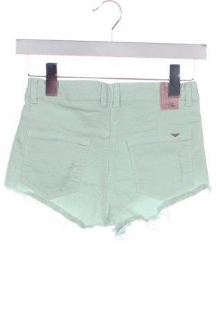 Damen Shorts Bershka, Größe XS, Farbe Grün, Preis 9,72 €