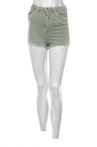 Pantaloni scurți de femei Bershka, Mărime S, Culoare Verde, Preț 50,00 Lei