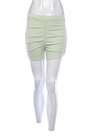 Pantaloni scurți de femei Club L, Mărime M, Culoare Verde, Preț 284,00 Lei