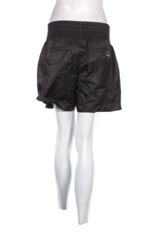 Damen Shorts Collusion, Größe S, Farbe Schwarz, Preis € 23,87