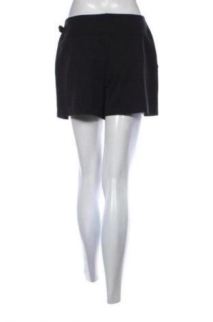 Dámske kraťasy  Escada, Veľkosť M, Farba Čierna, Cena  94,63 €