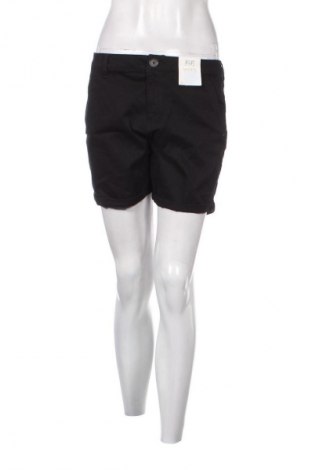 Pantaloni scurți de femei F&F, Mărime M, Culoare Negru, Preț 82,00 Lei