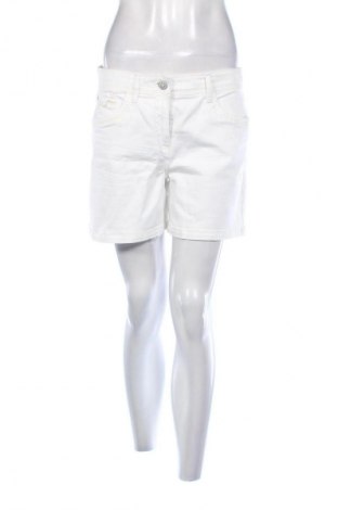 Damen Shorts George, Größe M, Farbe Weiß, Preis 9,72 €