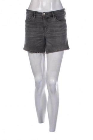 Dámske kraťasy  H&M, Veľkosť M, Farba Čierna, Cena  9,72 €