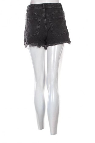 Női rövidnadrág H&M Divided, Méret M, Szín Fekete, Ár 2 996 Ft