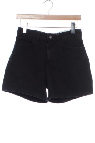 Дамски къс панталон ONLY, Размер S, Цвят Черен, Цена 36,99 лв.