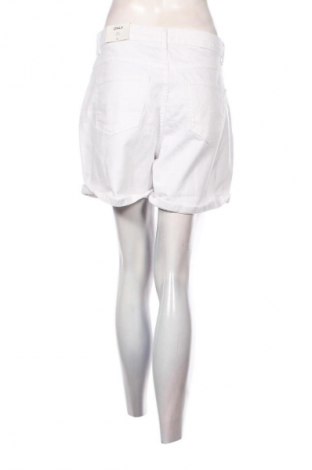 Damen Shorts ONLY, Größe XL, Farbe Weiß, Preis 31,99 €