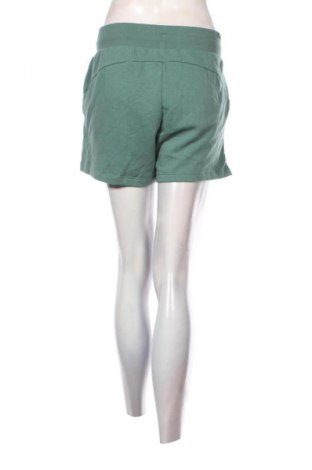 Dámske kraťasy  PUMA, Veľkosť L, Farba Zelená, Cena  15,95 €