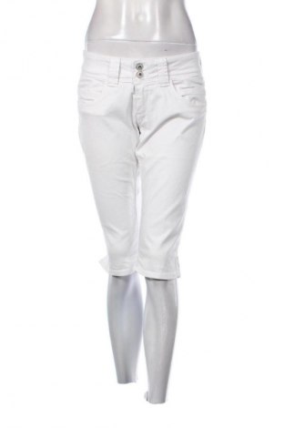 Pantaloni scurți de femei Pepe Jeans, Mărime XL, Culoare Alb, Preț 128,62 Lei