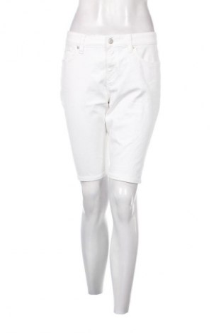 Damen Shorts Q/S by S.Oliver, Größe L, Farbe Weiß, Preis € 12,99