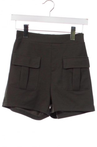 Damen Shorts Sinsay, Größe XS, Farbe Grün, Preis 9,72 €