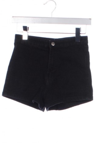 Pantaloni scurți de femei Sinsay, Mărime S, Culoare Negru, Preț 50,00 Lei