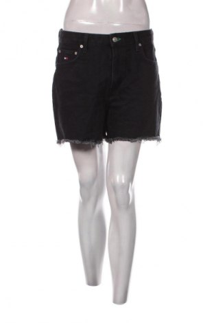 Női rövidnadrág Tommy Hilfiger, Méret M, Szín Fekete, Ár 13 649 Ft