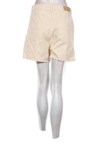 Damskie szorty Zara, Rozmiar M, Kolor ecru, Cena 71,99 zł