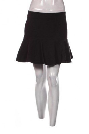 Pantaloni scurți de femei Zara, Mărime XL, Culoare Negru, Preț 67,99 Lei