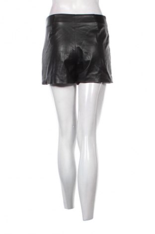 Pantaloni scurți de femei Zara, Mărime S, Culoare Negru, Preț 52,63 Lei