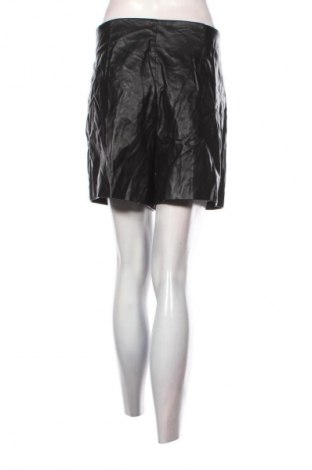 Pantaloni scurți de femei Zara, Mărime XL, Culoare Negru, Preț 66,99 Lei