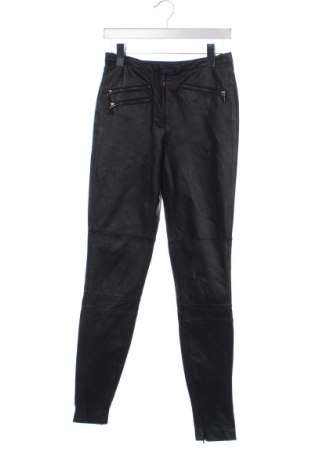 Γυναικείο παντελόνι δερμάτινο ASOS, Μέγεθος S, Χρώμα Μαύρο, Τιμή 57,85 €
