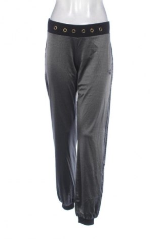 Дамски панталон Adidas Respect Me, Размер L, Цвят Многоцветен, Цена 63,99 лв.