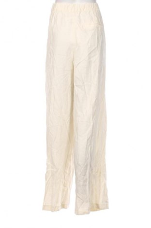 Női nadrág Bershka, Méret XL, Szín Ekrü
, Ár 20 769 Ft