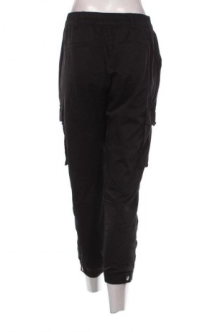 Damenhose Bershka, Größe M, Farbe Schwarz, Preis 15,35 €