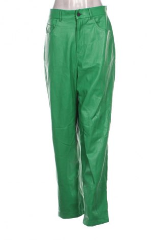 Damenhose Bershka, Größe M, Farbe Grün, Preis € 12,99