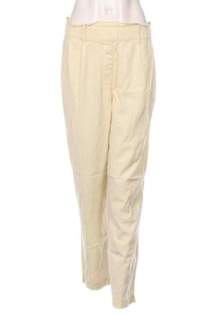 Pantaloni de femei Clockhouse, Mărime XL, Culoare Galben, Preț 76,00 Lei