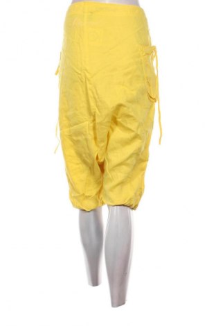 Pantaloni de femei Desigual, Mărime M, Culoare Galben, Preț 218,99 Lei