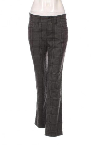 Pantaloni de femei Esprit, Mărime S, Culoare Multicolor, Preț 108,00 Lei