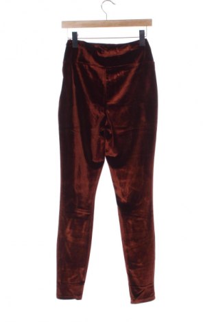Pantaloni de femei Fashion Union, Mărime XS, Culoare Maro, Preț 245,00 Lei