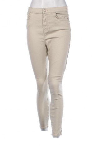 Pantaloni de femei LC Waikiki, Mărime M, Culoare Bej, Preț 84,99 Lei