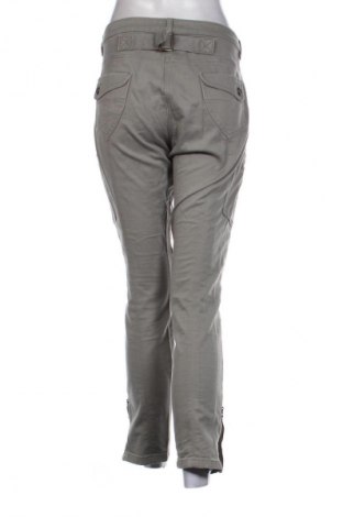 Damenhose Limited, Größe M, Farbe Grün, Preis 15,00 €