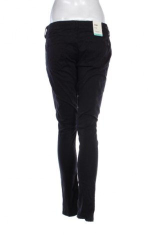 Pantaloni de femei Pepe Jeans, Mărime XL, Culoare Negru, Preț 484,99 Lei