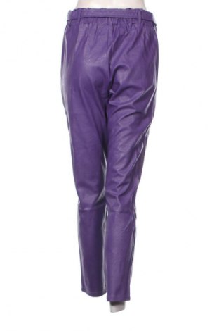 Pantaloni de femei Pin Up, Mărime M, Culoare Mov, Preț 77,17 Lei
