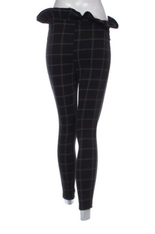 Damenhose Pretty Little Thing, Größe S, Farbe Mehrfarbig, Preis € 23,52