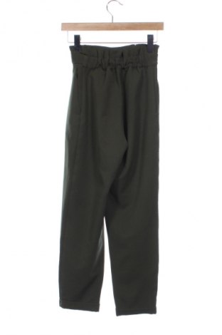 Dámske nohavice Pull&Bear, Veľkosť XS, Farba Zelená, Cena  14,77 €