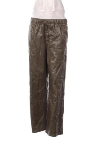 Dámske nohavice Pull&Bear, Veľkosť L, Farba Zelená, Cena  9,95 €