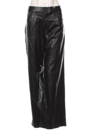 Pantaloni de femei Pull&Bear, Mărime M, Culoare Negru, Preț 158,99 Lei