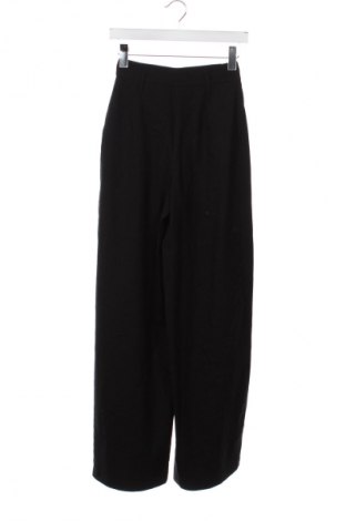 Női nadrág Pull&Bear, Méret XS, Szín Fekete, Ár 5 800 Ft