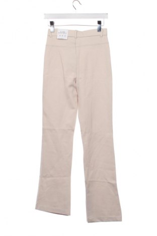 Damenhose Stradivarius, Größe M, Farbe Beige, Preis € 23,52