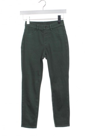 Damenhose Uniqlo, Größe XS, Farbe Grün, Preis 20,97 €