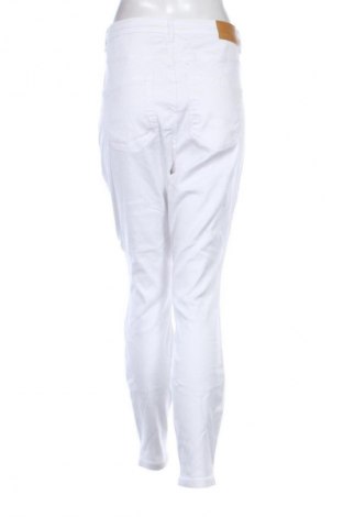 Γυναικείο παντελόνι Vero Moda, Μέγεθος XXL, Χρώμα Λευκό, Τιμή 39,99 €
