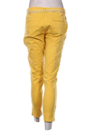 Pantaloni de femei Zara, Mărime M, Culoare Galben, Preț 78,99 Lei