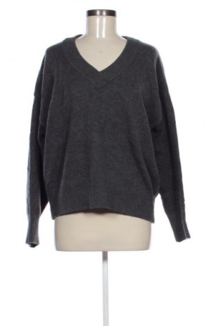 Damski sweter Bershka, Rozmiar S, Kolor Szary, Cena 53,99 zł